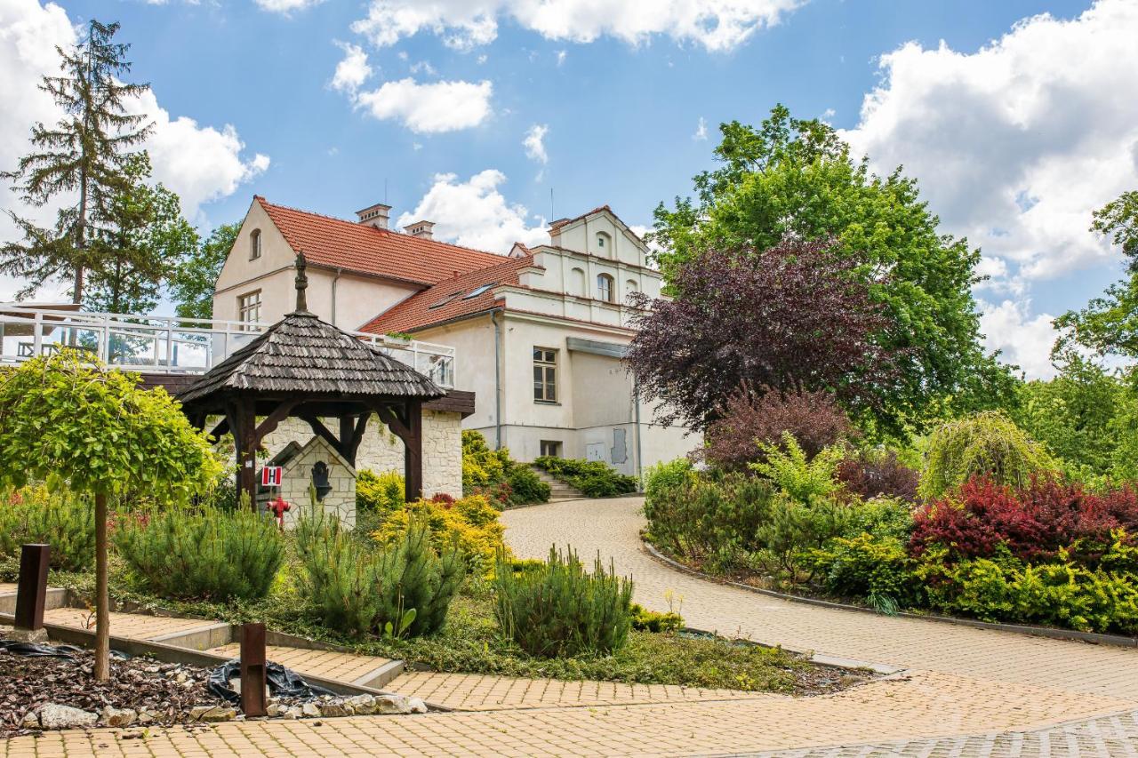קז'ימייז' דולני Berberys Park Hotel מראה חיצוני תמונה