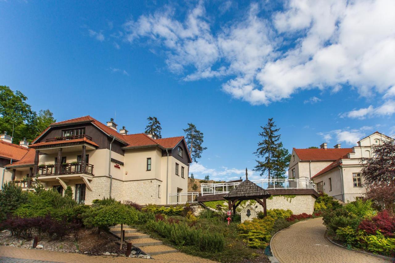 קז'ימייז' דולני Berberys Park Hotel מראה חיצוני תמונה
