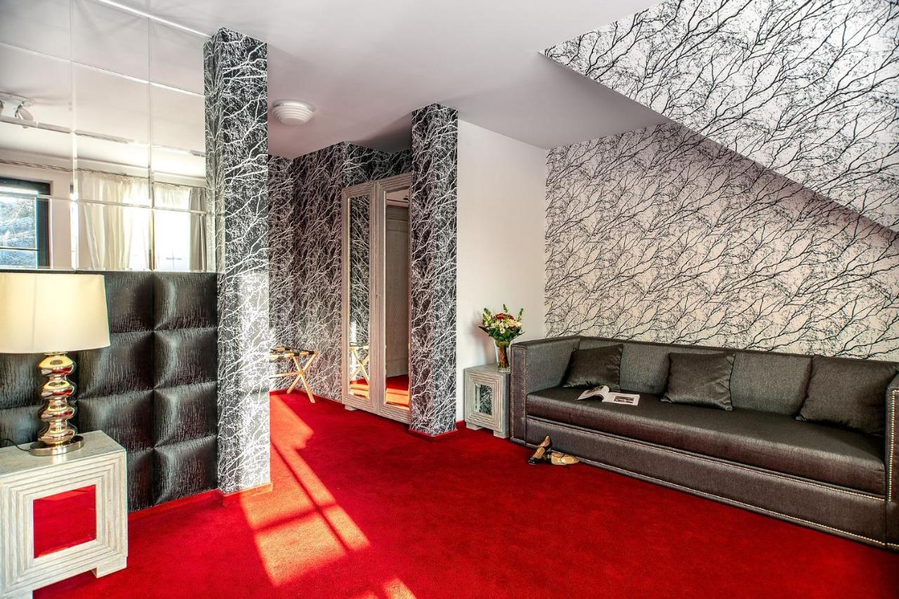 קז'ימייז' דולני Berberys Park Hotel מראה חיצוני תמונה